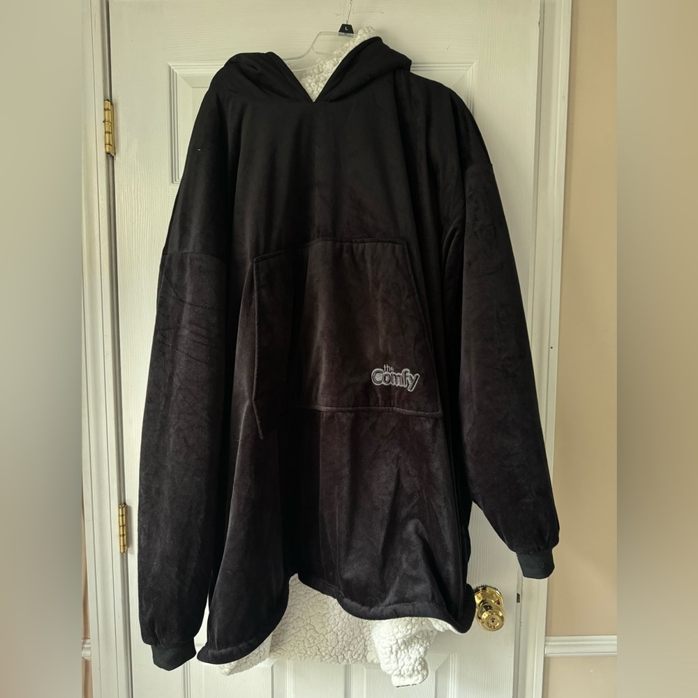 Black Comfy